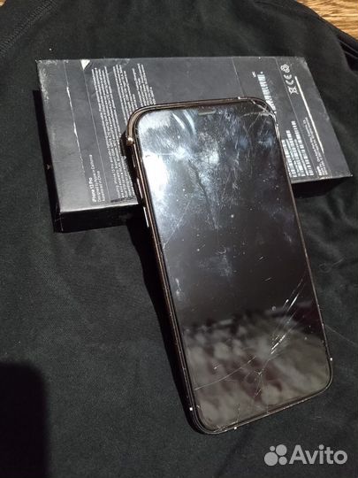 Телефон iPhone хр в корпусе 13 про