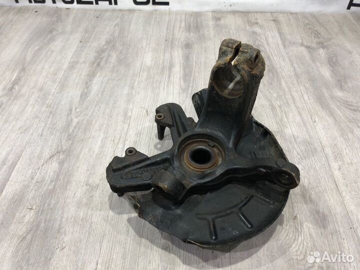 Кулак поворотный передний правый Volkswagen Polo 5