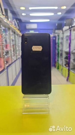 Samsung Galaxy A10, 2/32 ГБ