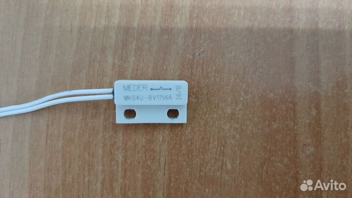 Датчик уровня воды для кофемашины Delonghi Venezia