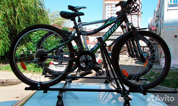 Велокрепление на крышу автомобиля