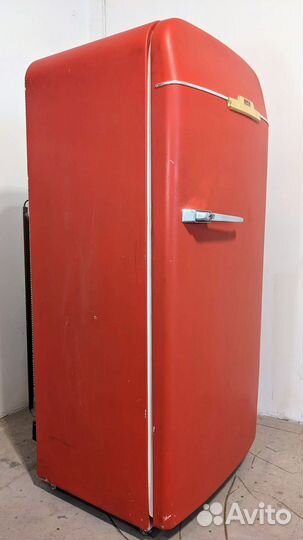 Ретро холодильник ЗИЛ 