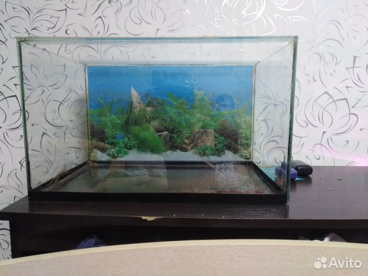Продам аквариум 40 л
