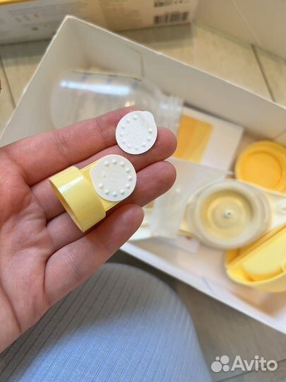 Молокоотсос medela ручной