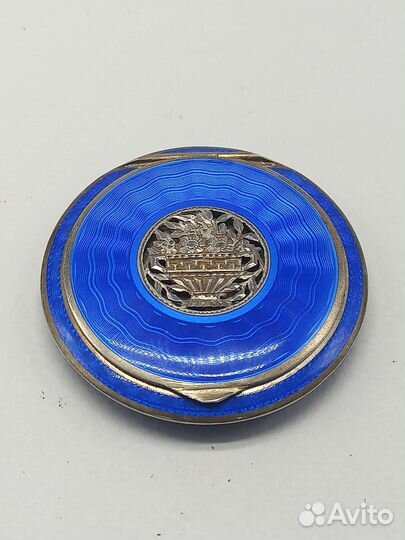 Пудреница серебро эмаль гильоше Европа