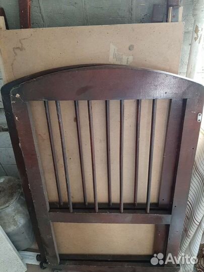 Кроватка детская