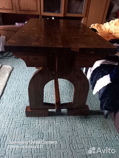 Продам стол