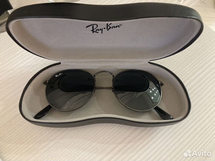 Очки Рай-Бан в отличном состояние.Оригинал