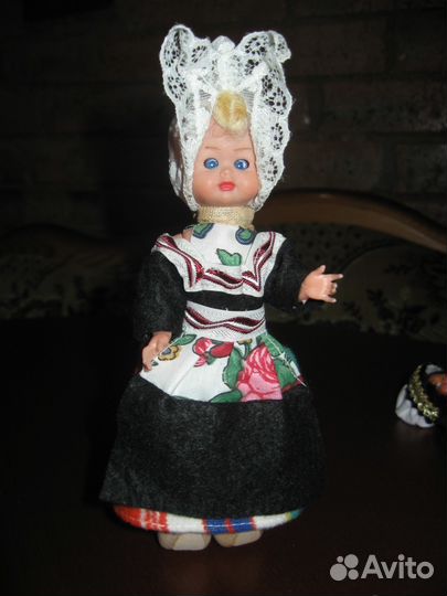 Куклы винтажные в национальных костюмах Европа