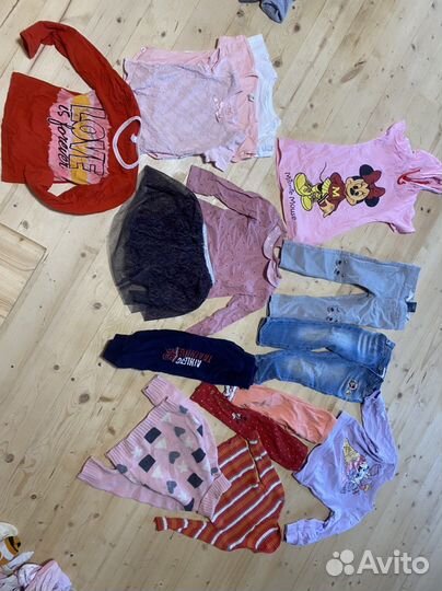 Пакет фирменной одежды на девочку 98 104