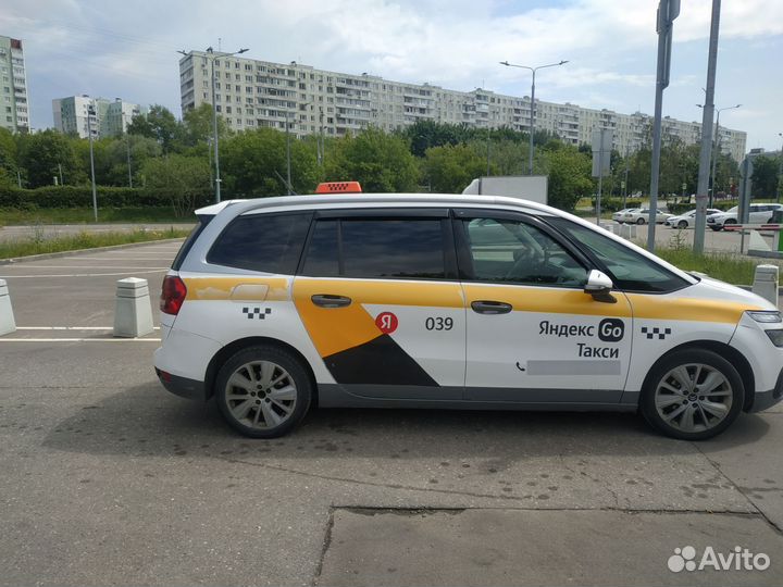 Citroen Grand C4 Picasso 1.6 AT, 2017, 235 000 км