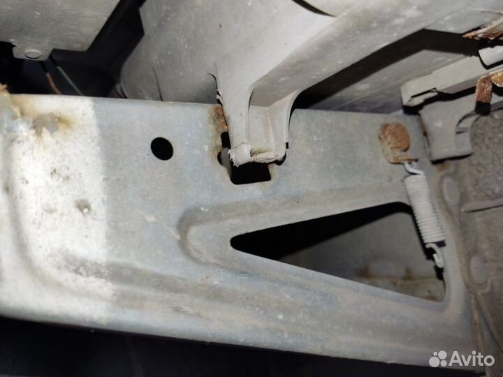 Фара правая Opel Omega A универсал 2.0 1989