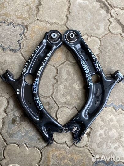 Правый рычаг Volkswagen Tiguan 2 2018 0010