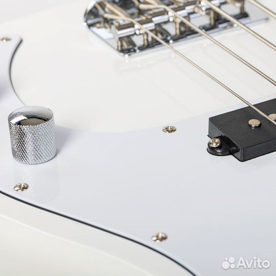 Бас гитарa Rockdale Stars JB Bass White