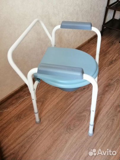 Санитарный стул туалет