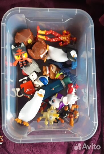 Мелкие игрушки пакетом киндер мак дональдс