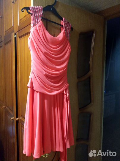 Вечернее платье