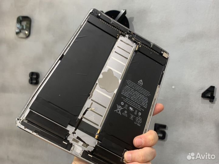 Apple iPad Pro (модель A1709)
