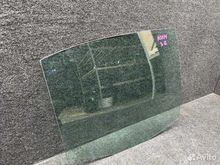 Стекло двери заднее правое Skoda Octavia Tour 1.9