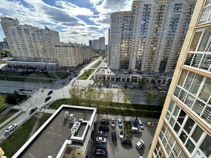 2-к. квартира, 77 м², 12/16 эт.