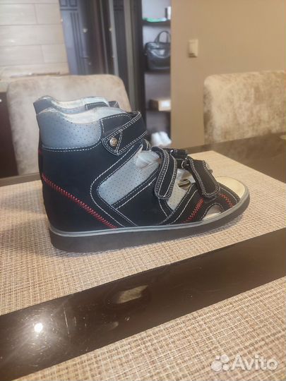 Ортопедические сандали 38 размер