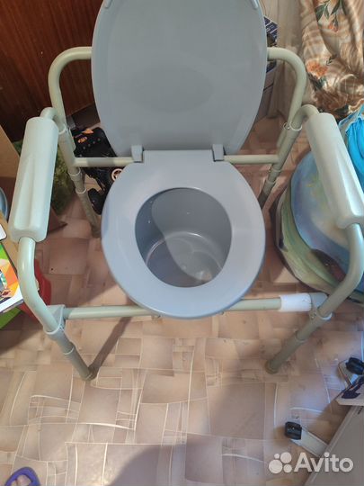 Стульчик для унитаза для больных
