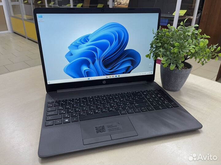 Отличный ноутбук HP/Ryzen/8GB/SSD/Как новый