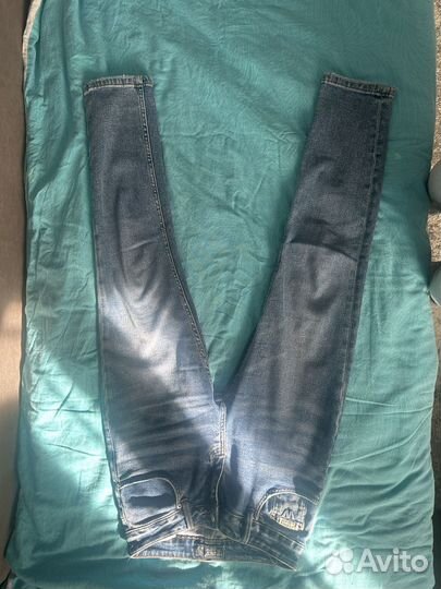 Джинсы