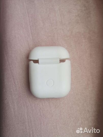 Чехол на Airpods 2 новый