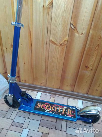 Самокат,светящиеся колёса