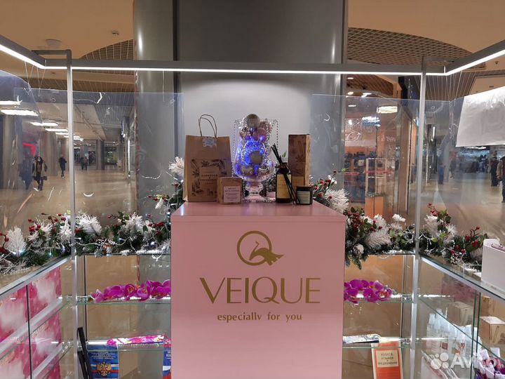 Торговый остров на 1 этаже трк рядом с метро