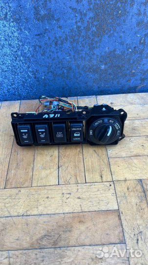 Блок управления приводом Nissan Pathfinder R51