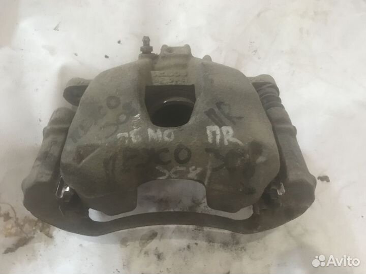 Суппорт тормозной передний правый Peugeot 308