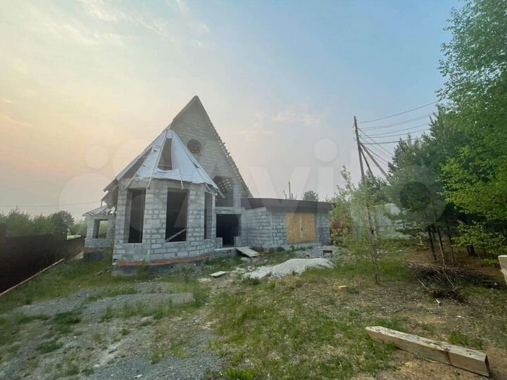 Коттедж 190 м² на участке 10 сот.