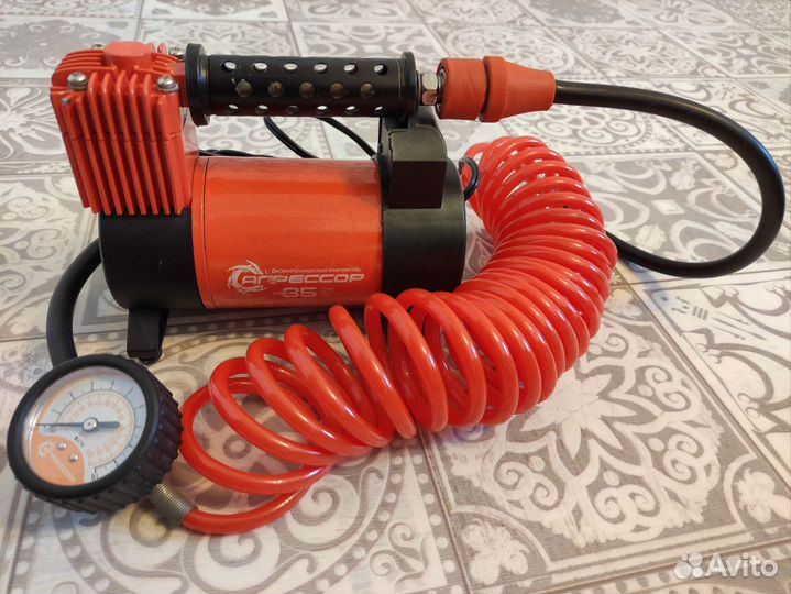 Компрессор для накачки колес Агрессор AGR-35