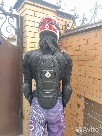 Черепаха. Защита тела. 661. Sixsixone