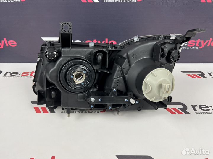 Фары Lexus LX470 Галоген Зеленые