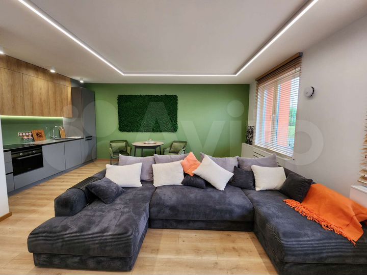 2-к. квартира, 57,4 м², 1/4 эт.