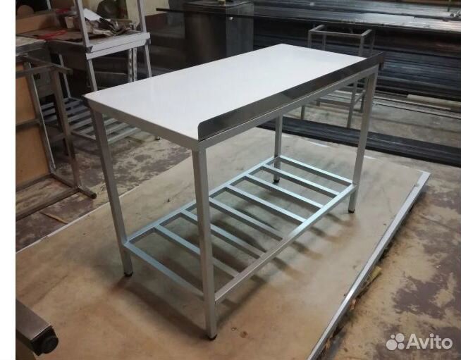 Стол купе с мойкой из нержавеющей стали