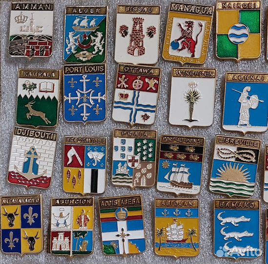 Значки Гербы Столицы Стран Мира Клеймо - Точка