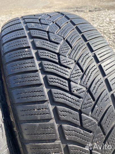 Goodyear UltraGrip Performance 225/45 R18 и 255/40 R18