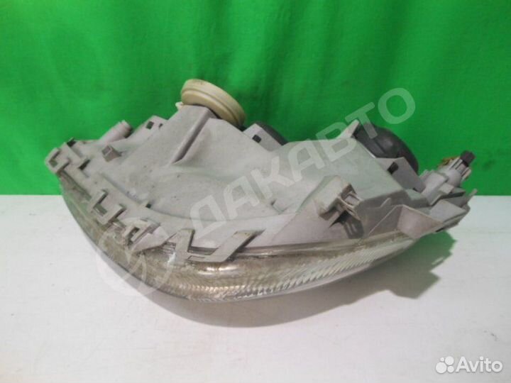 Фара правая Mercedes-Benz A W168