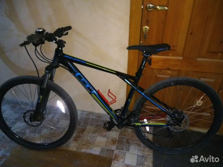 Велосипед GT avalanche sport 27.5