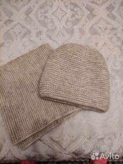 Зимняя шапка и снуд женские