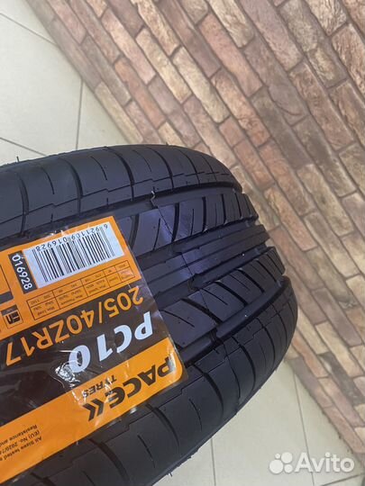 Pace PC10 205/40 R17