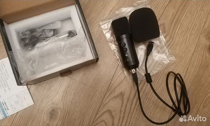 Микрофон USB с регулировкой и мониторингом