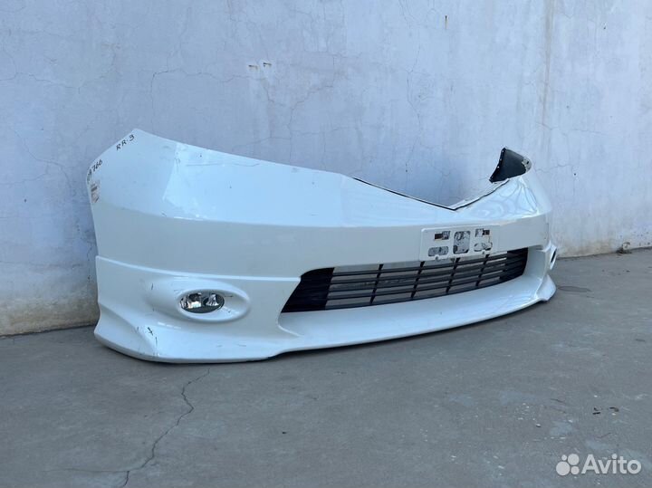 Бампер передний на Honda Elysion