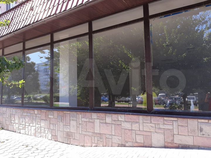 Торговое помещение, 525 м²