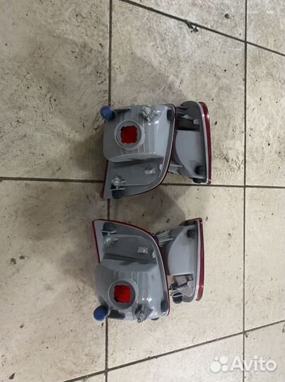 Задние противотуманки Land Cruiser 200