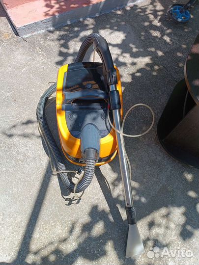 Моющий пылесос Zelmer 1500w